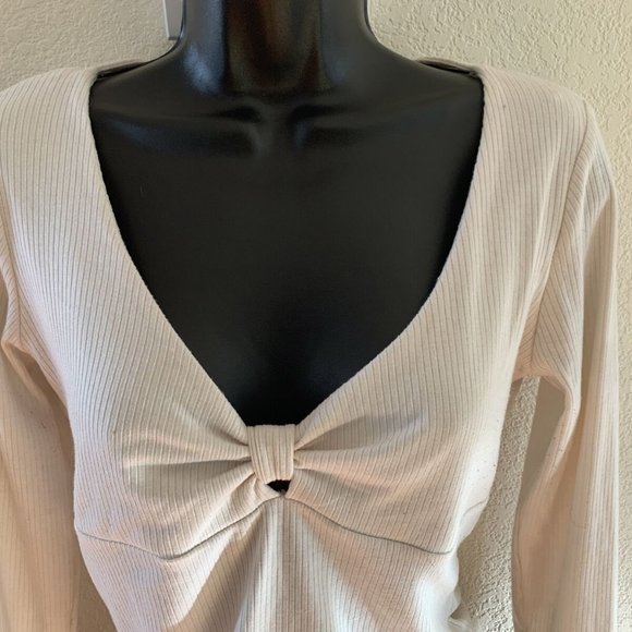 Forever 21 ivory ribbed knot front & Wild Fable black Long Sleeve Top lot Size L - Picture 6 of 11